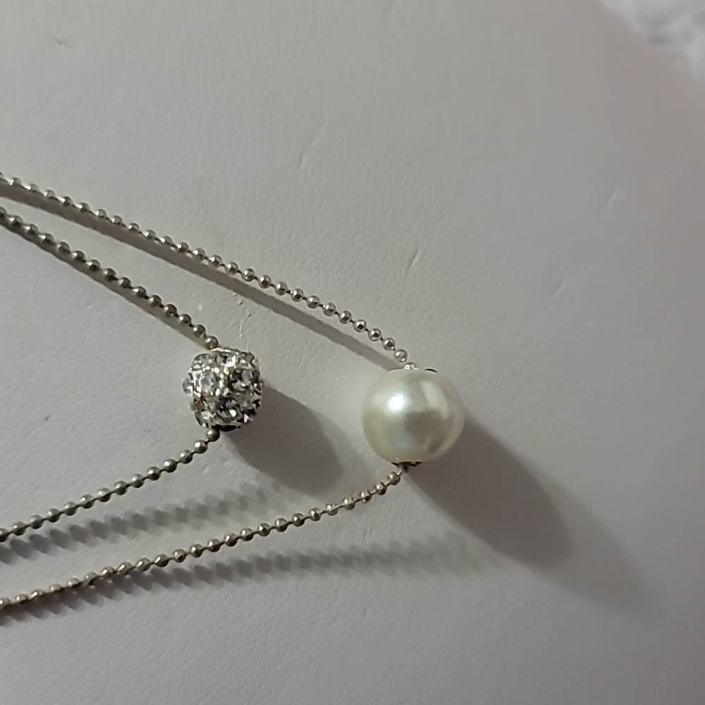 2 Layer Simple Necklace - Picture 2 of 4